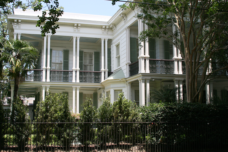 140 Garden District