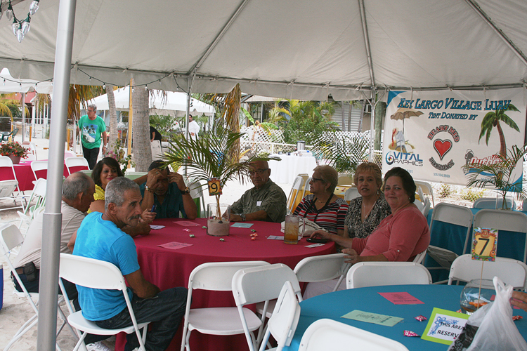 09 2014 Luau